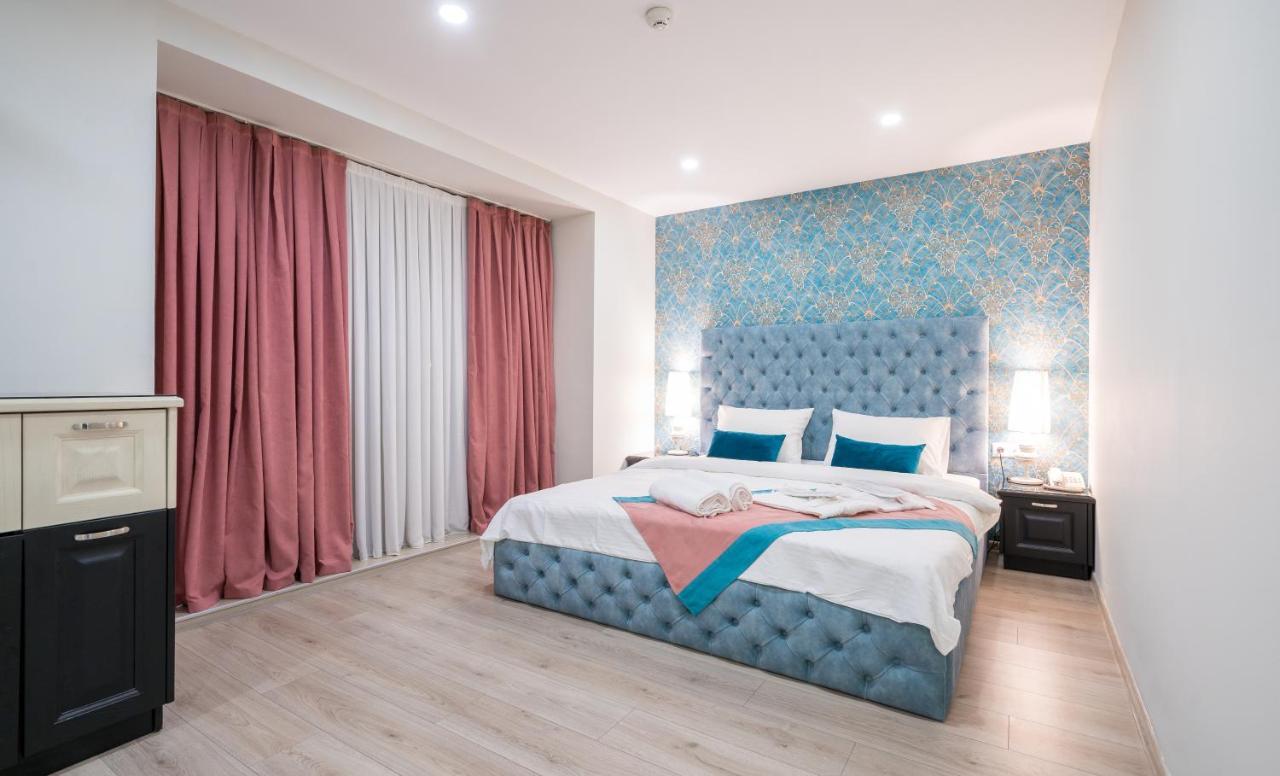 Capitol Hotel By Umbrella Tbilisi Exterior photo